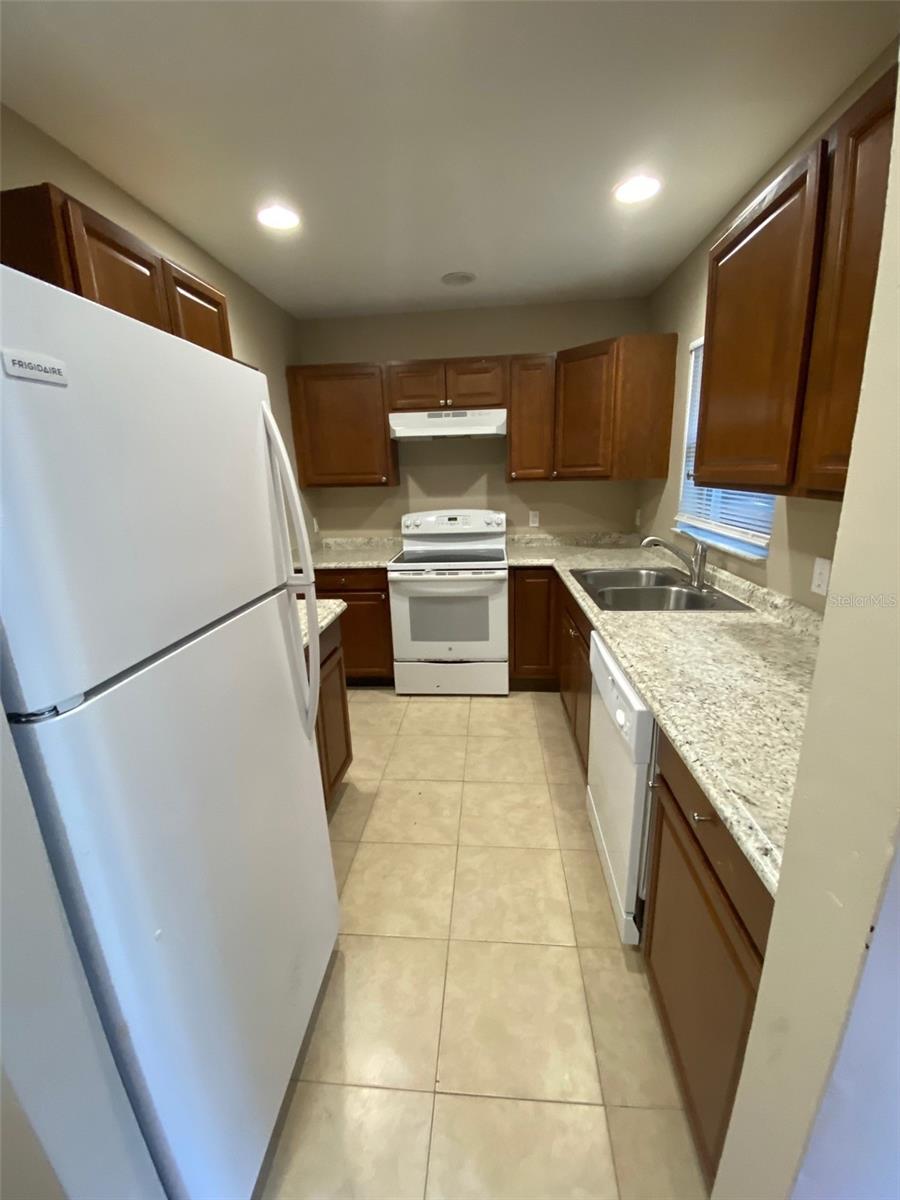 Image 5 of 16 For 2430 4th Terrace