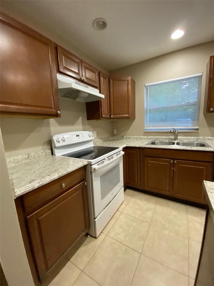 Image 6 of 16 For 2430 4th Terrace