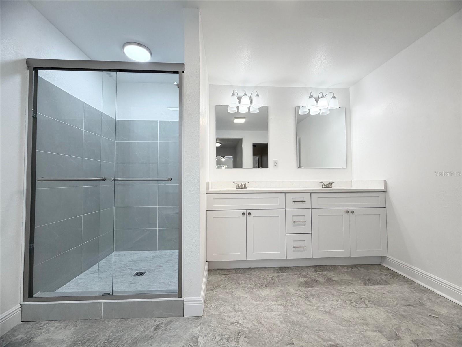 Image 40 of 56 For 14250 75th Avenue