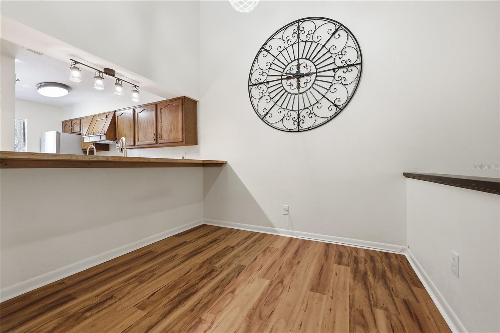 Image 6 of 23 For 3952 27th Lane