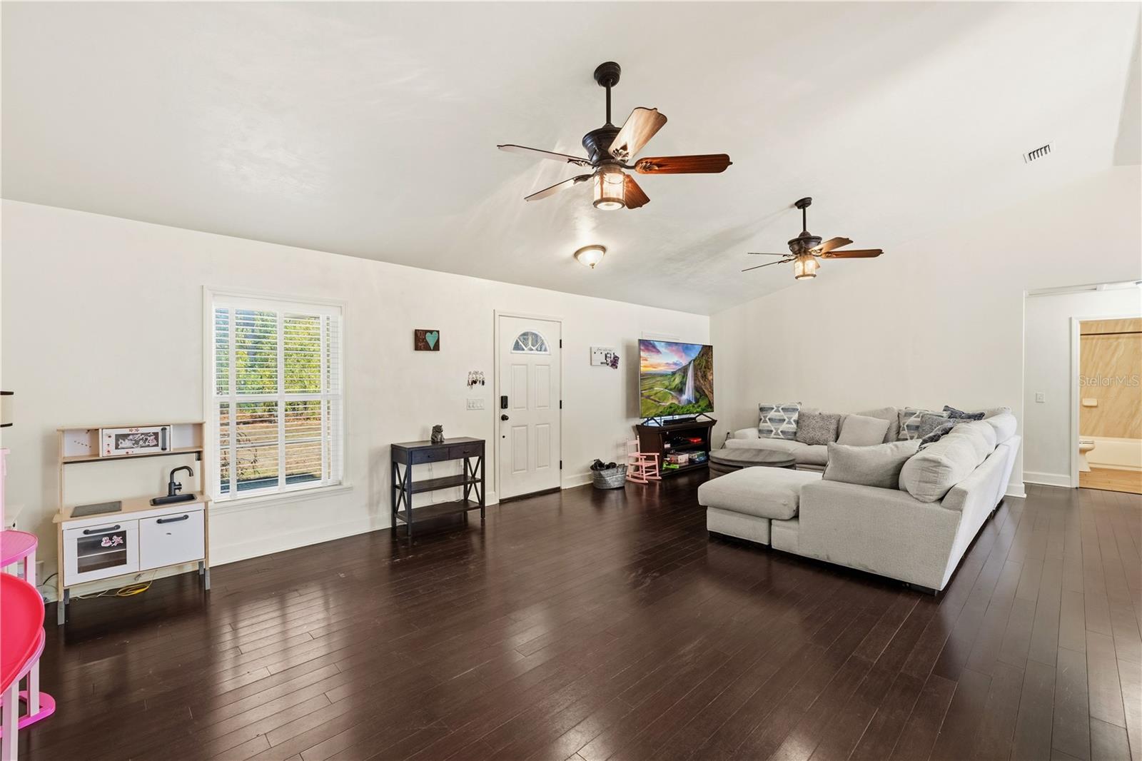 Image 4 of 32 For 3353 71st Avenue