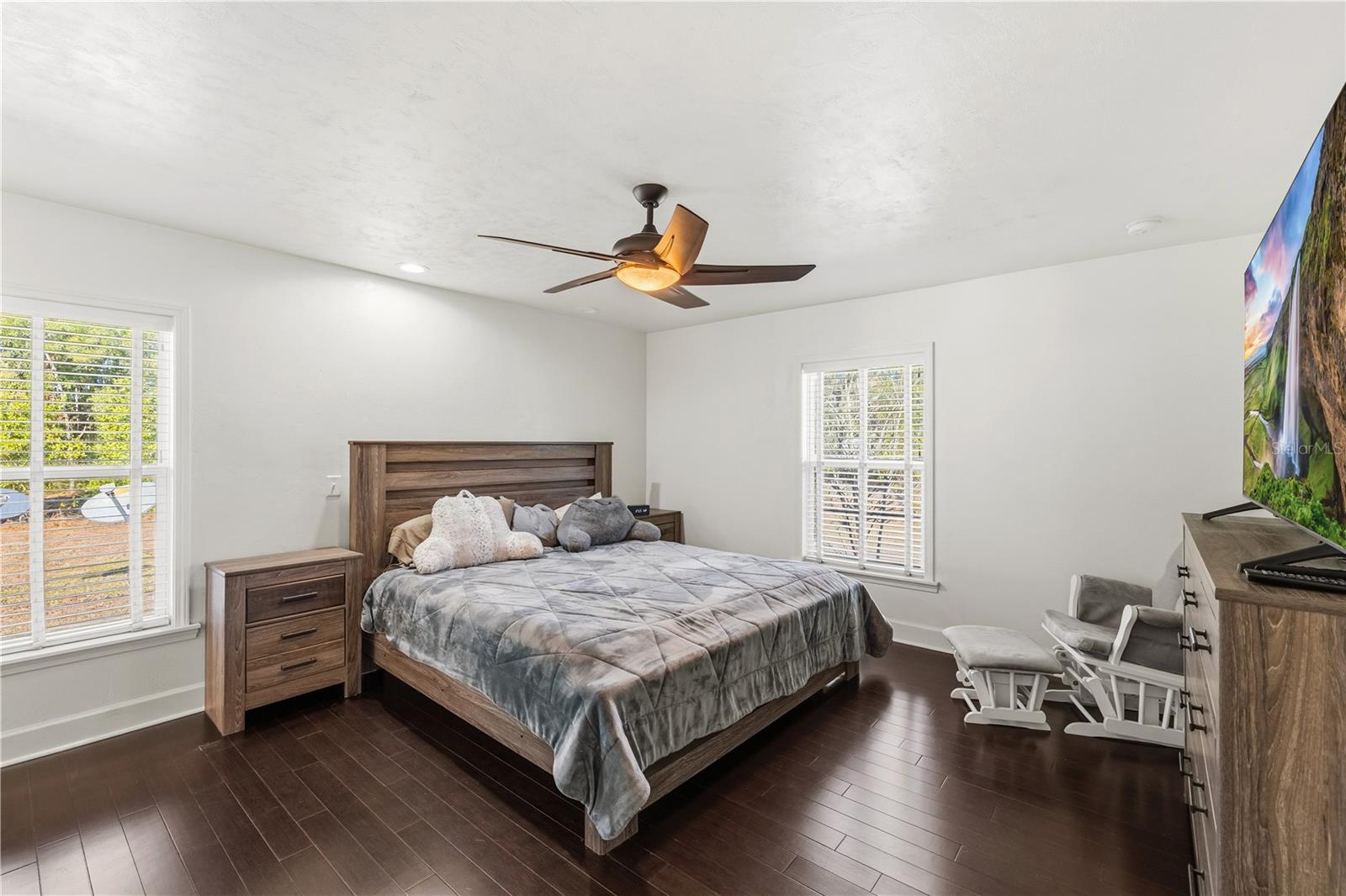 Image 9 of 32 For 3353 71st Avenue