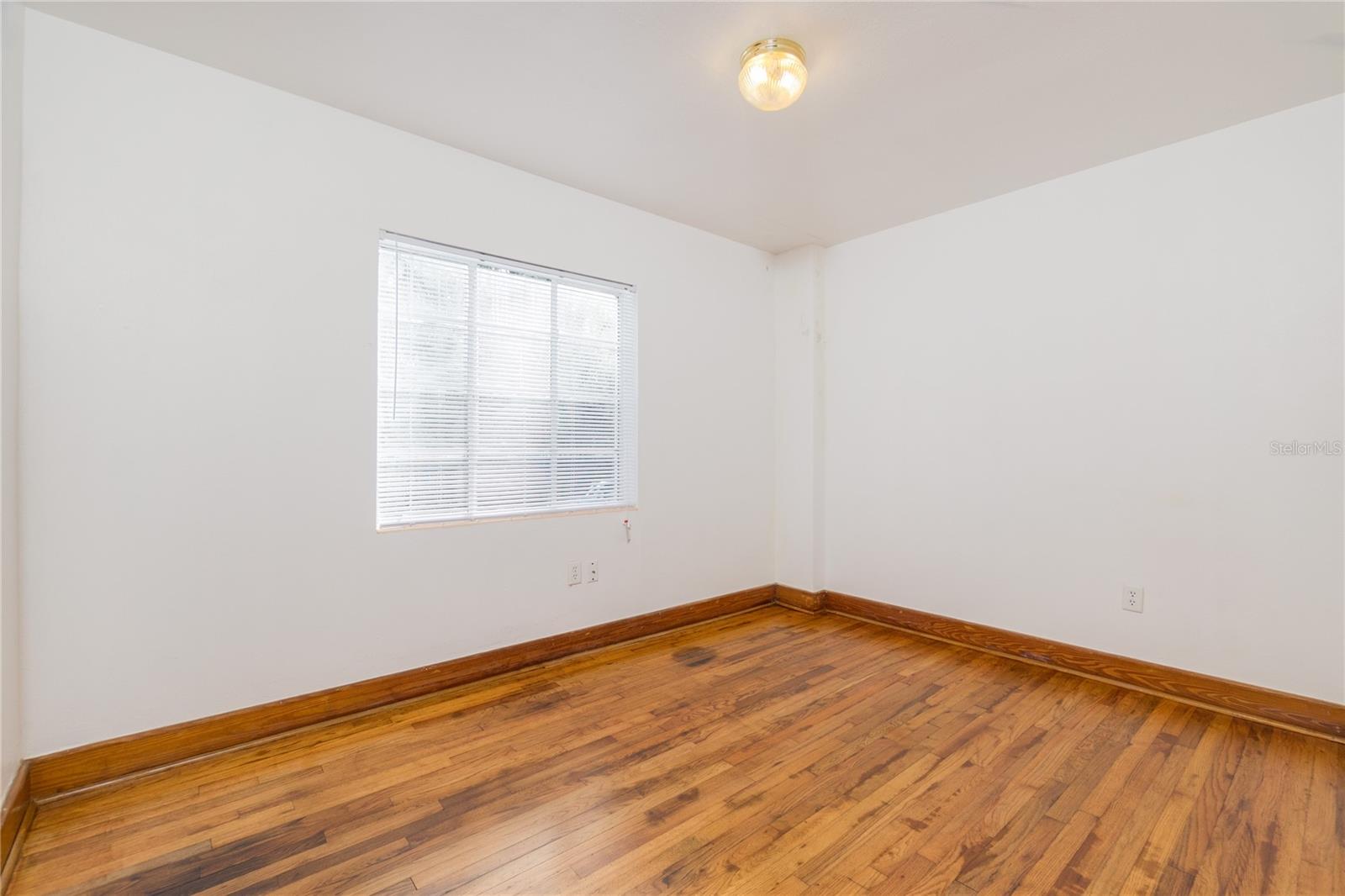 Image 12 of 12 For 920 20th Street