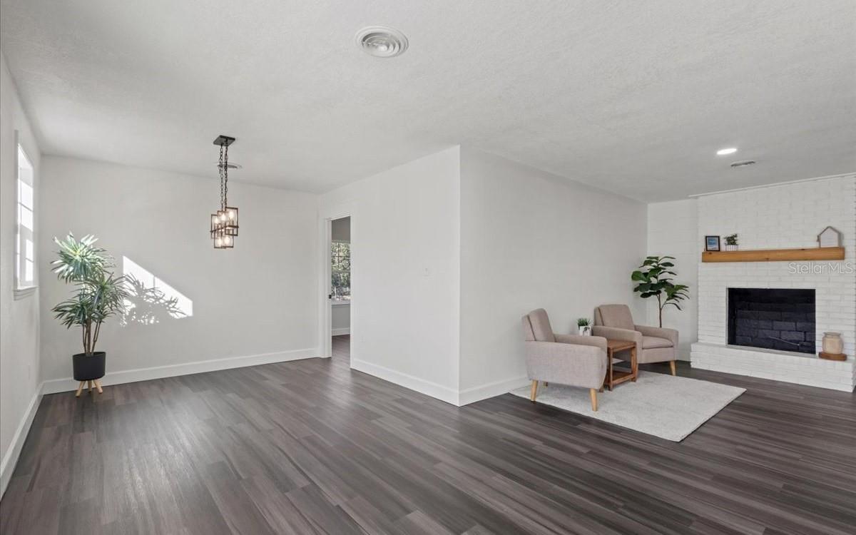 Image 12 of 27 For 1564 State Road 349