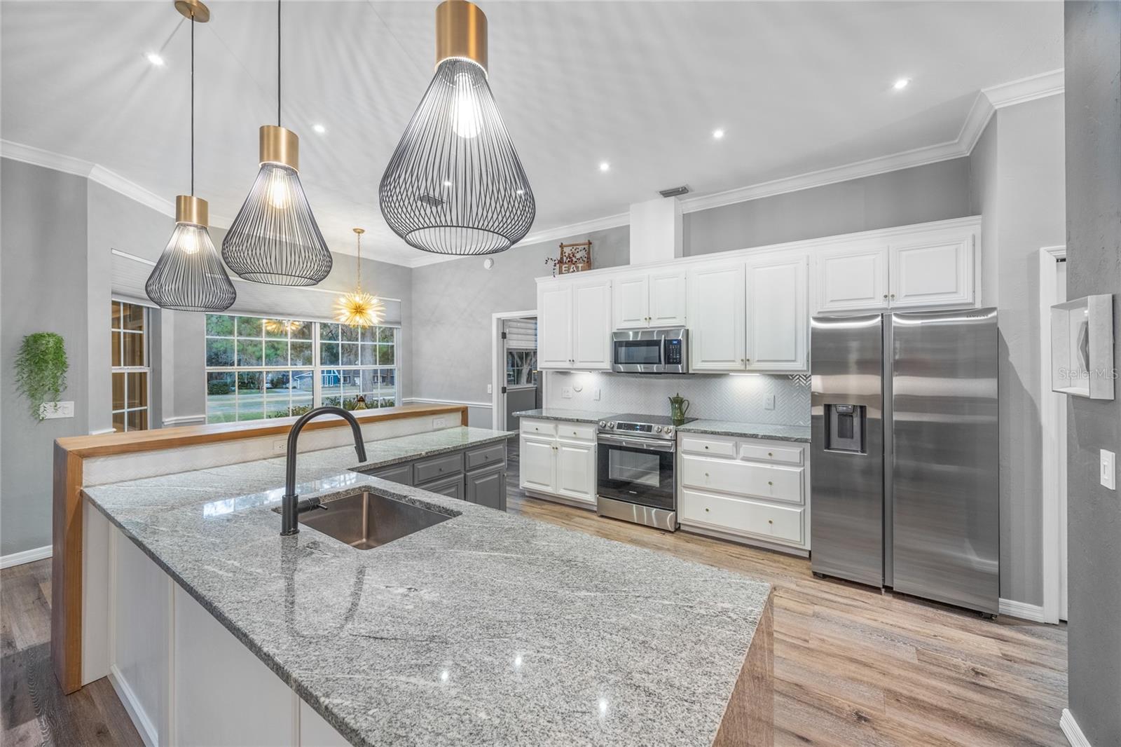 Image 18 of 70 For 6818 105th Avenue