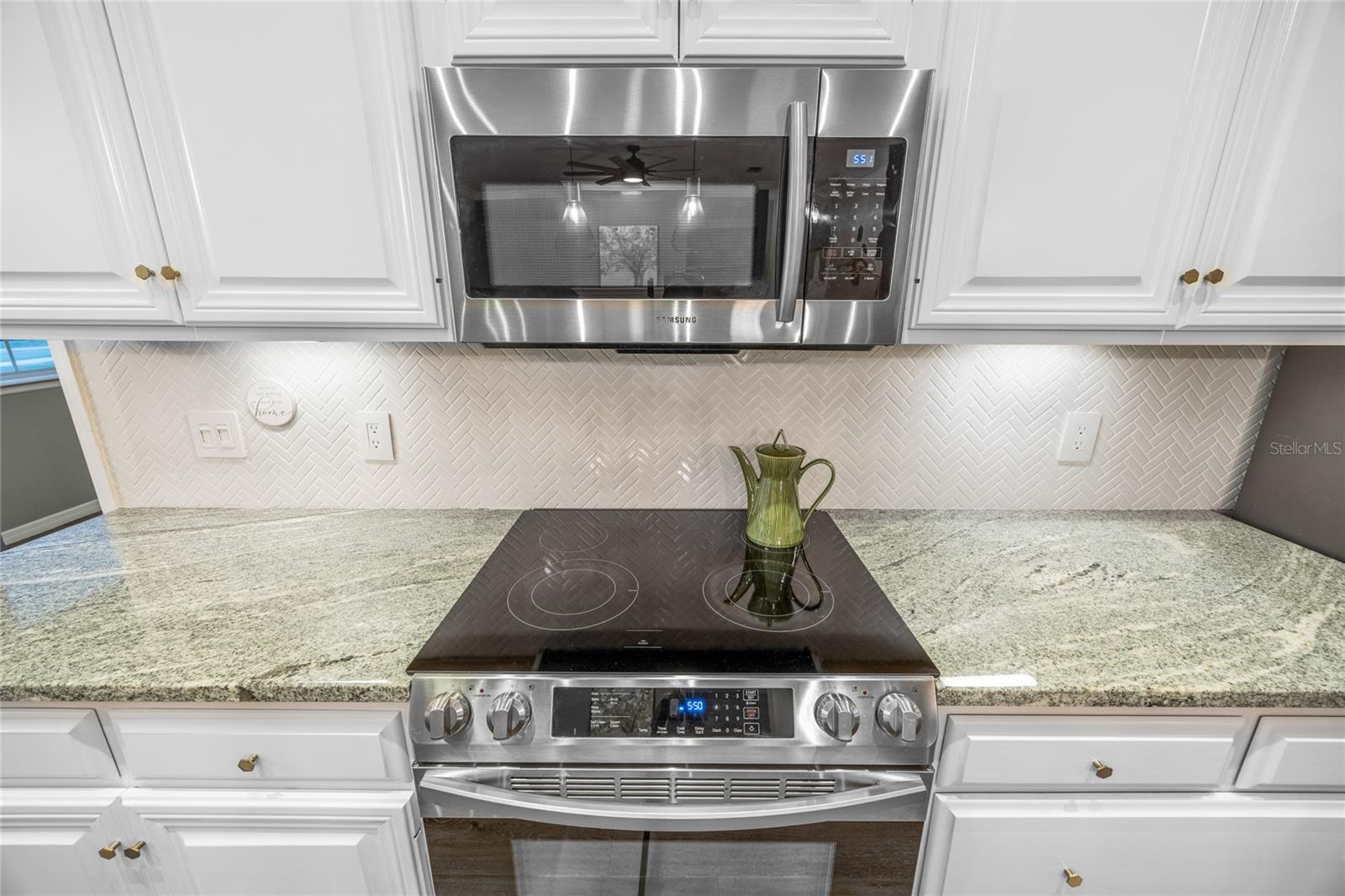 Image 21 of 70 For 6818 105th Avenue