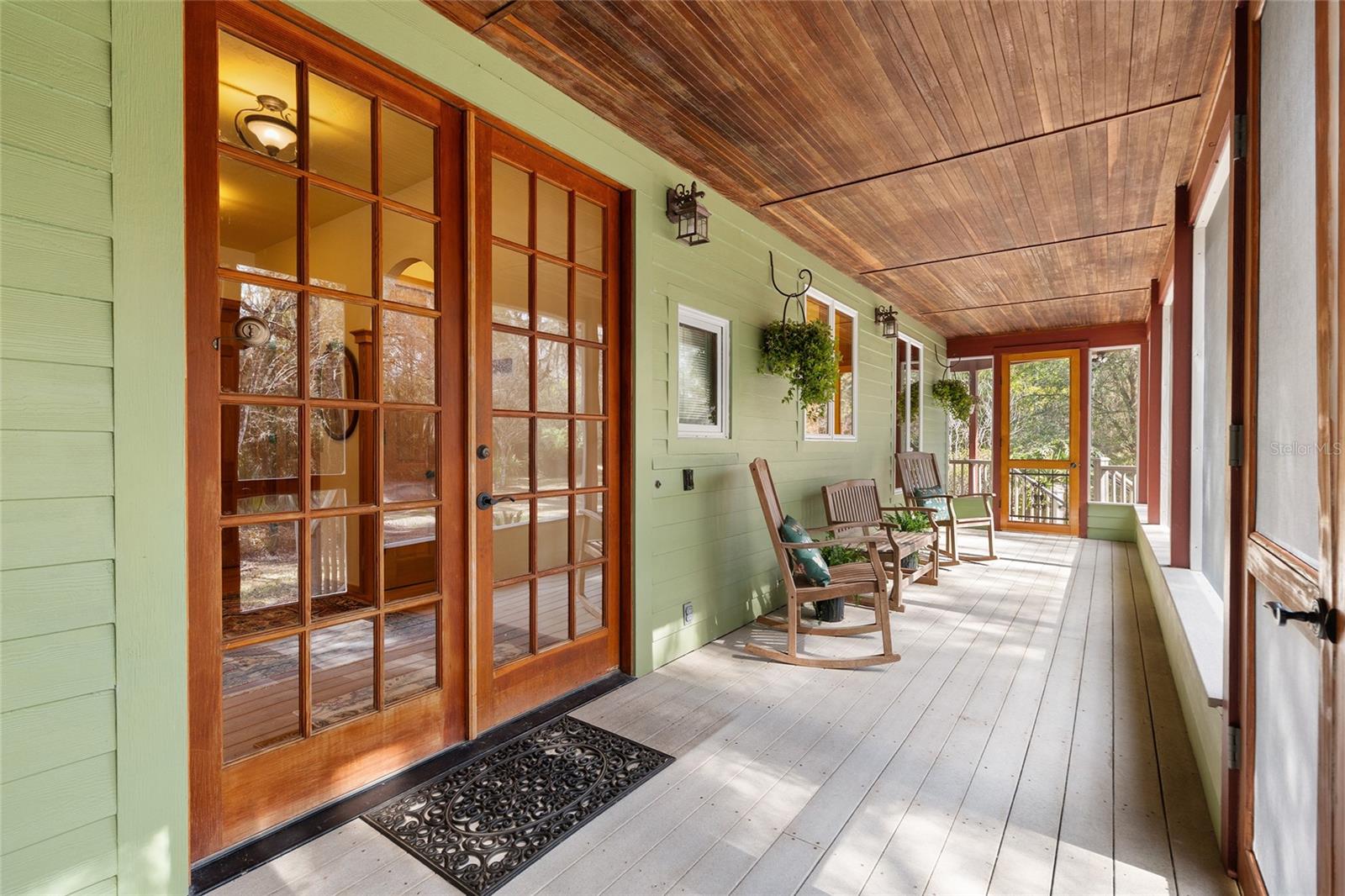 Image 12 of 88 For 21736 75th Avenue Road