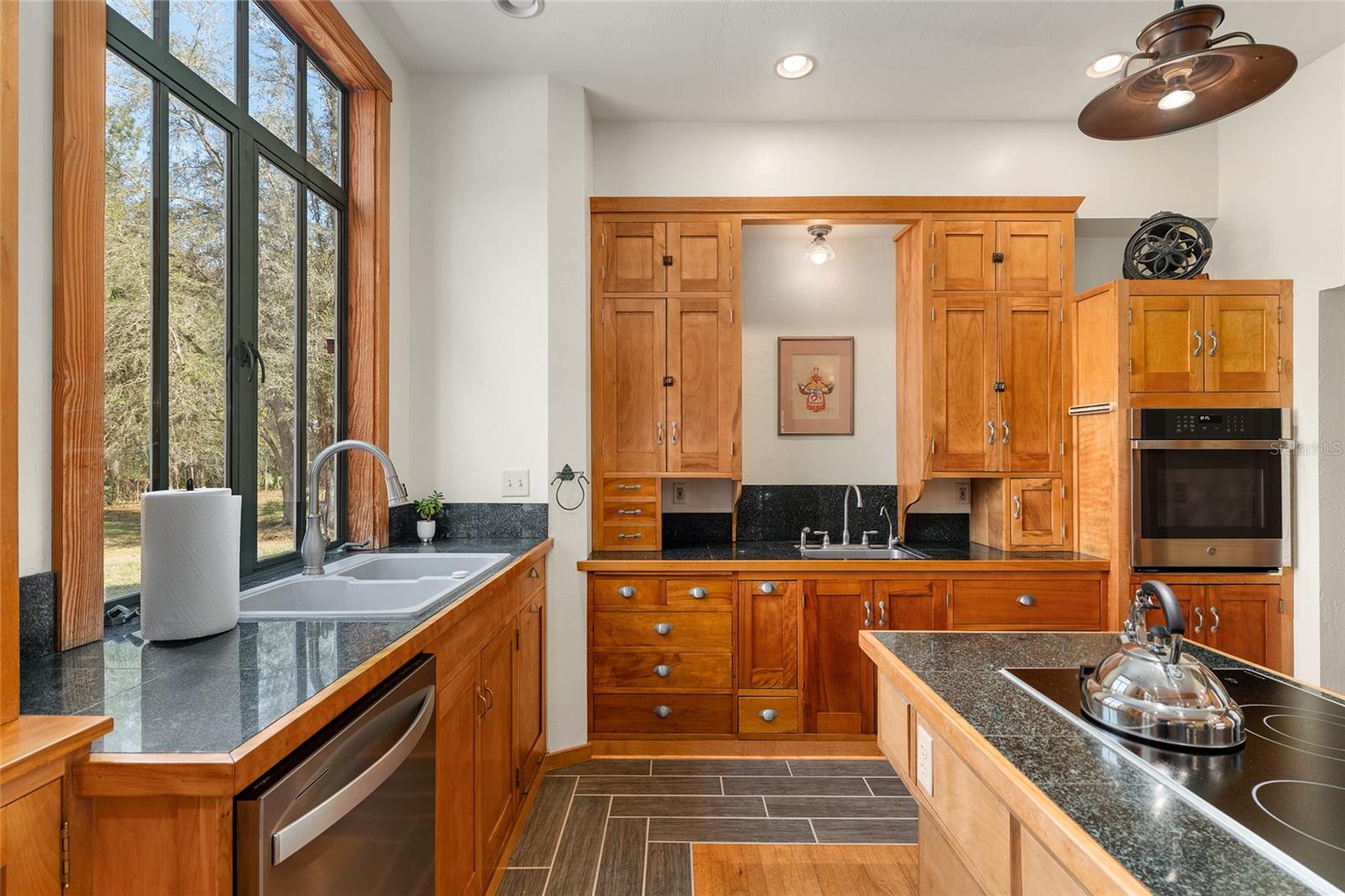 Image 30 of 88 For 21736 75th Avenue Road