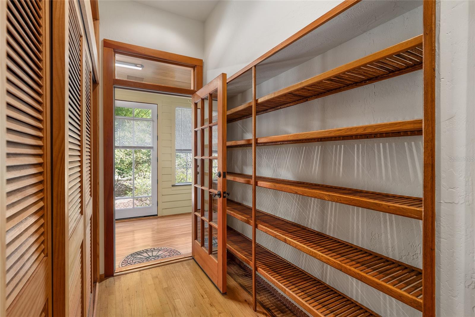 Image 38 of 88 For 21736 75th Avenue Road