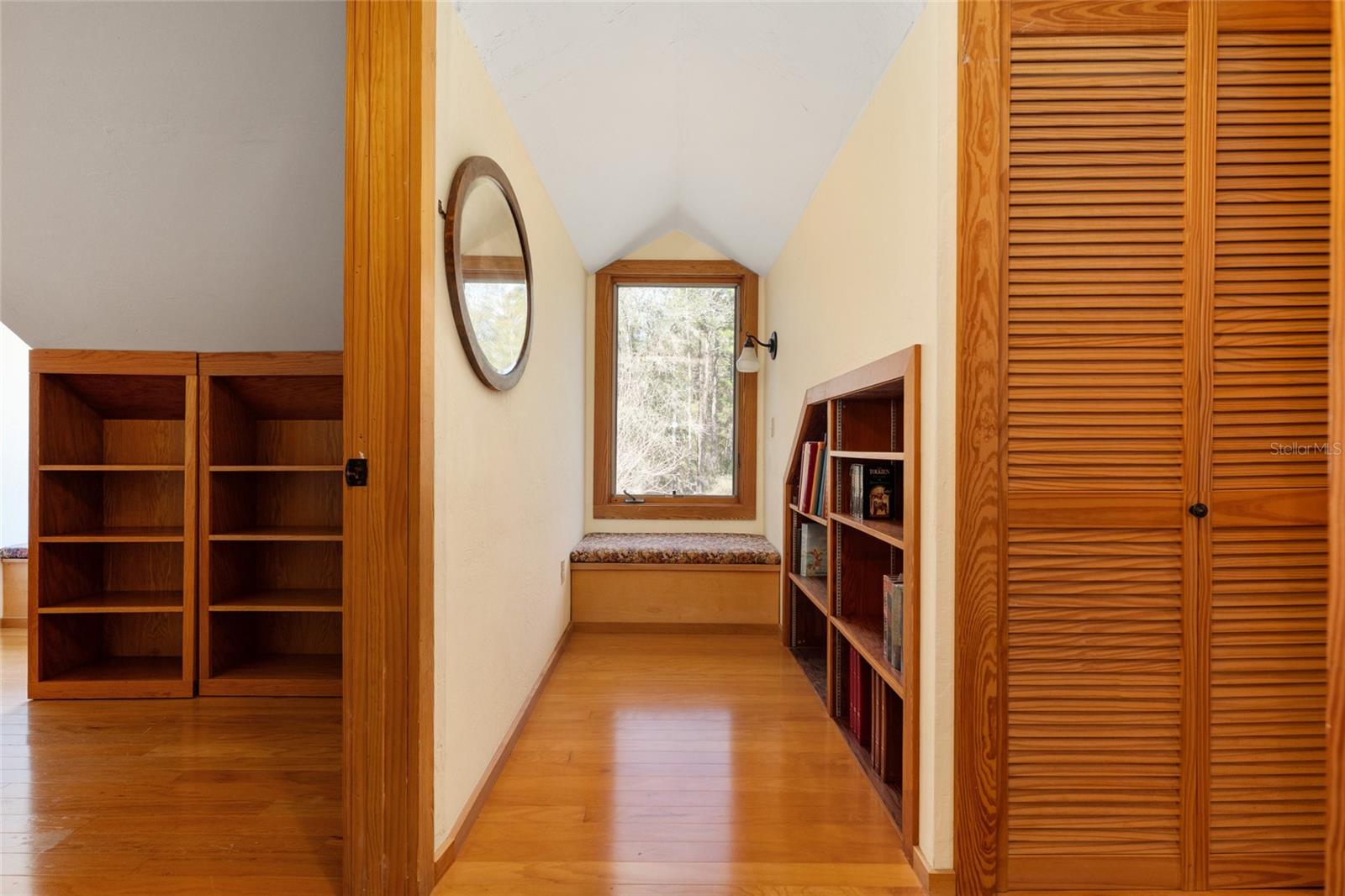 Image 52 of 88 For 21736 75th Avenue Road