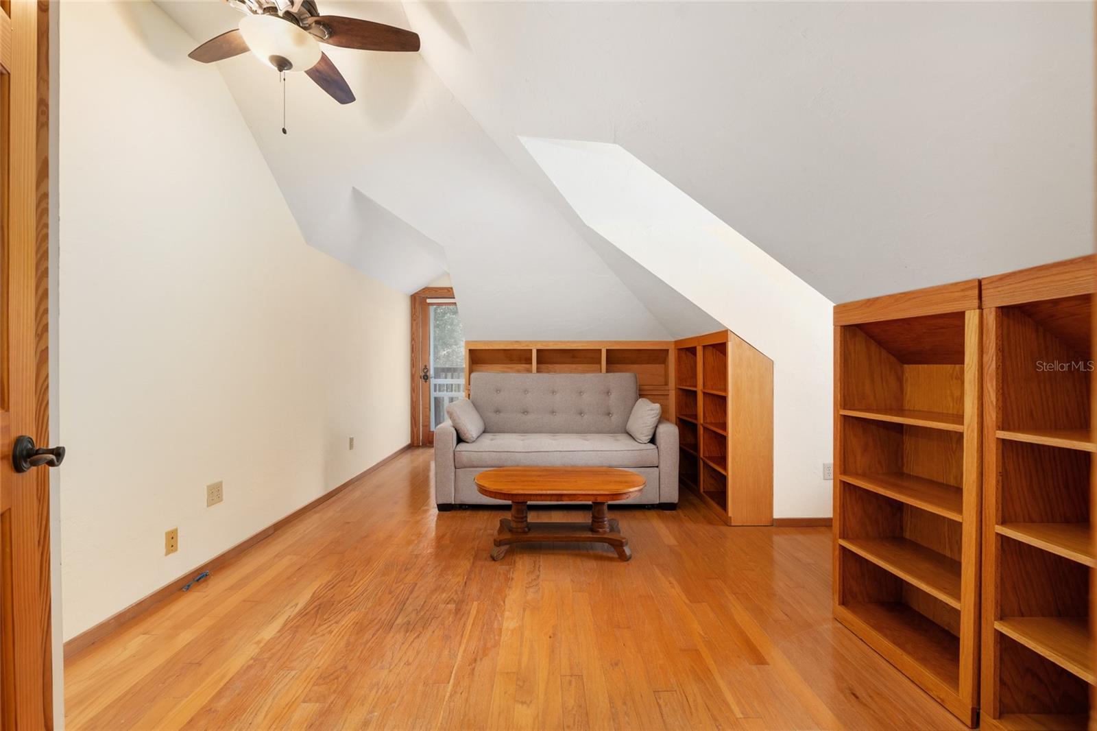 Image 55 of 88 For 21736 75th Avenue Road