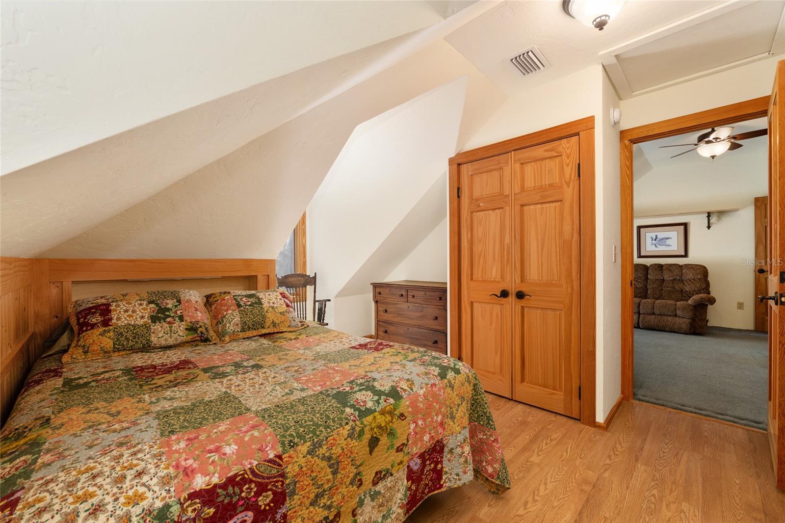 Image 60 of 88 For 21736 75th Avenue Road