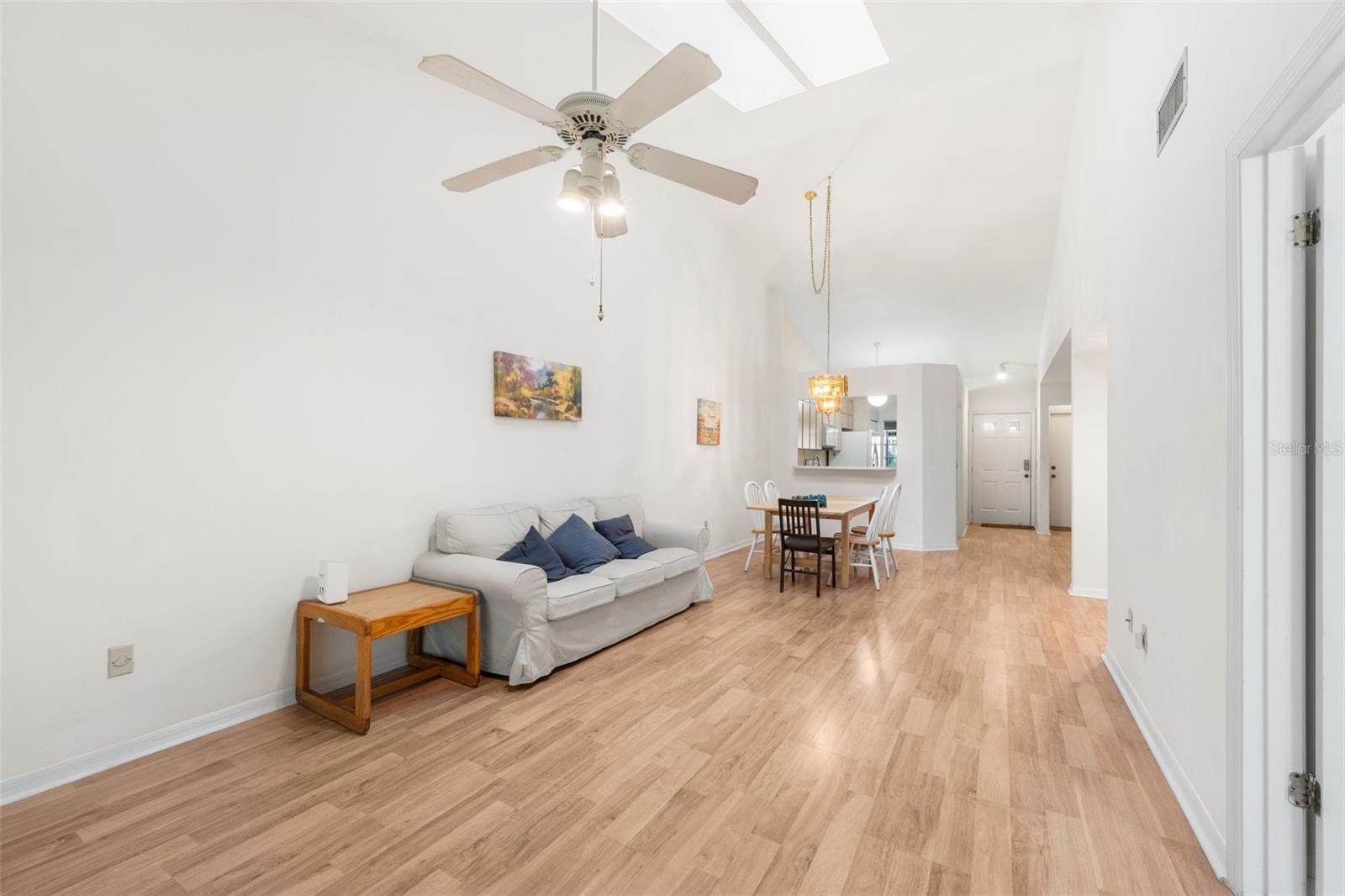 Image 16 of 29 For 815 51st Way 815