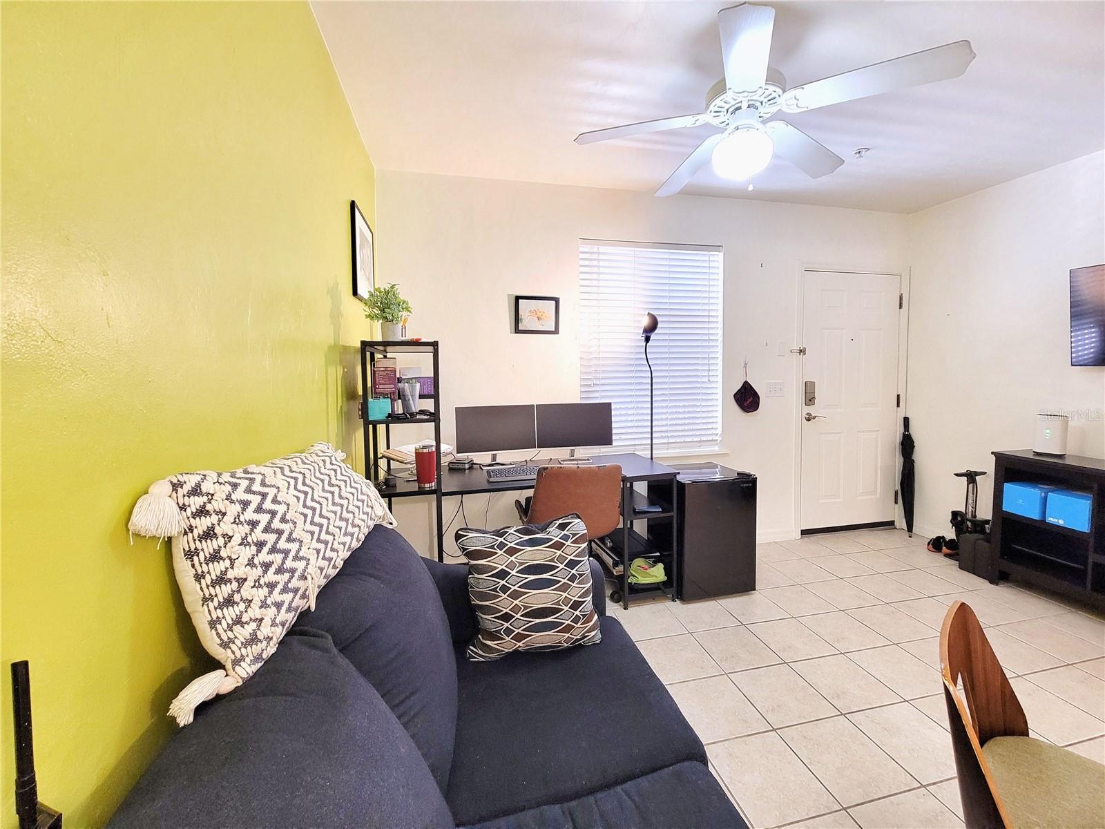 Image 7 of 16 For 1220 1st Avenue 209