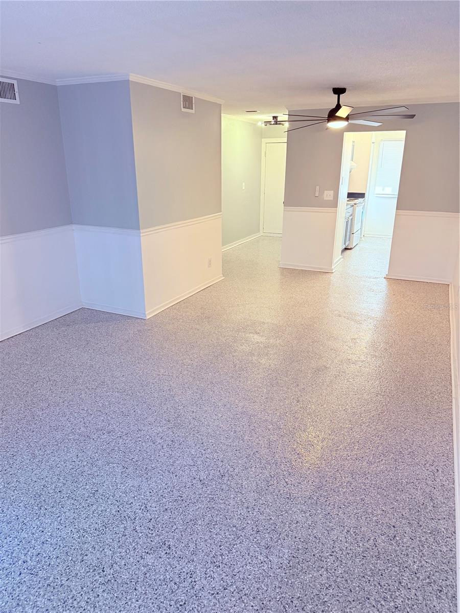 Image 8 of 24 For 6519 Newberry Road 307