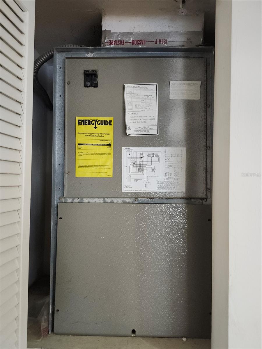 Image 26 of 27 For 2360 Archer Road 605