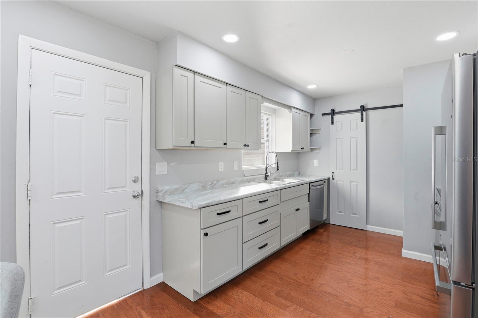 Image 11 of 26 For 1103 4th Avenue