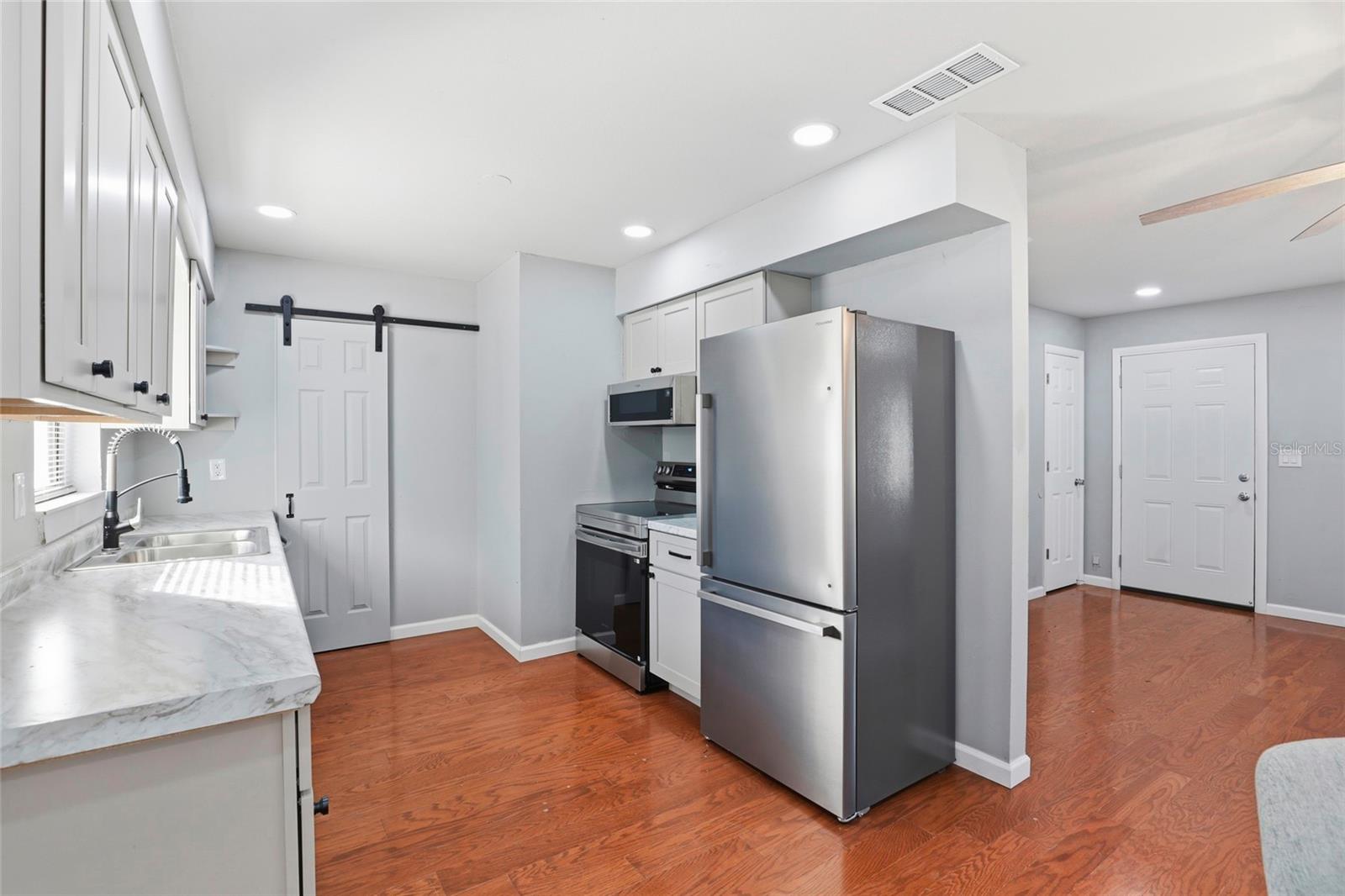 Image 12 of 26 For 1103 4th Avenue