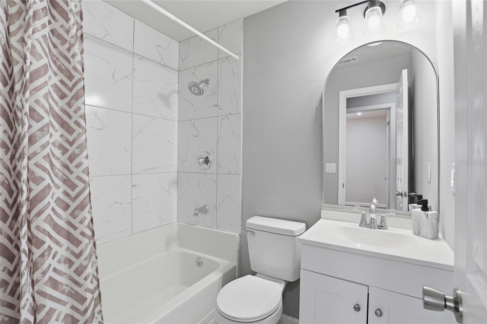 Image 18 of 26 For 1103 4th Avenue