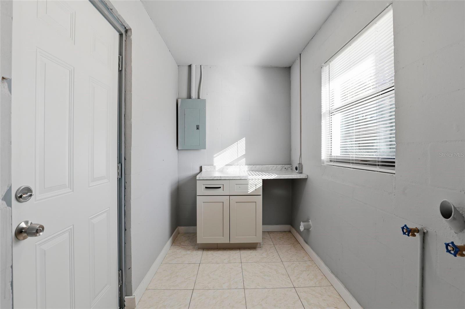 Image 22 of 26 For 1103 4th Avenue