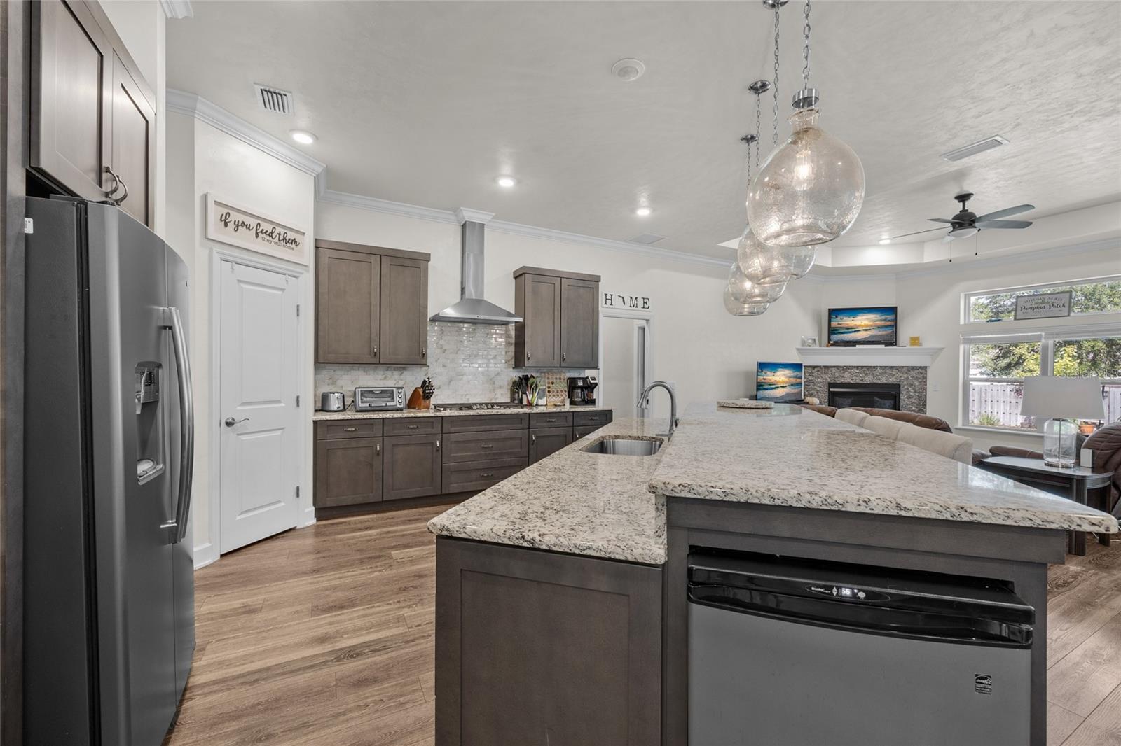 Listing photo id 8 for 13672 26th Avenue