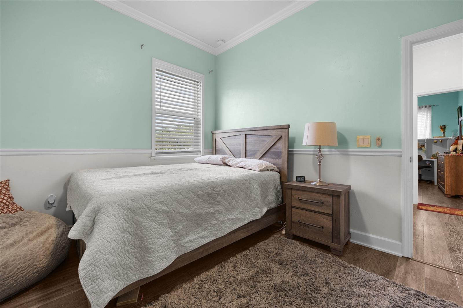 Listing photo id 20 for 13672 26th Avenue