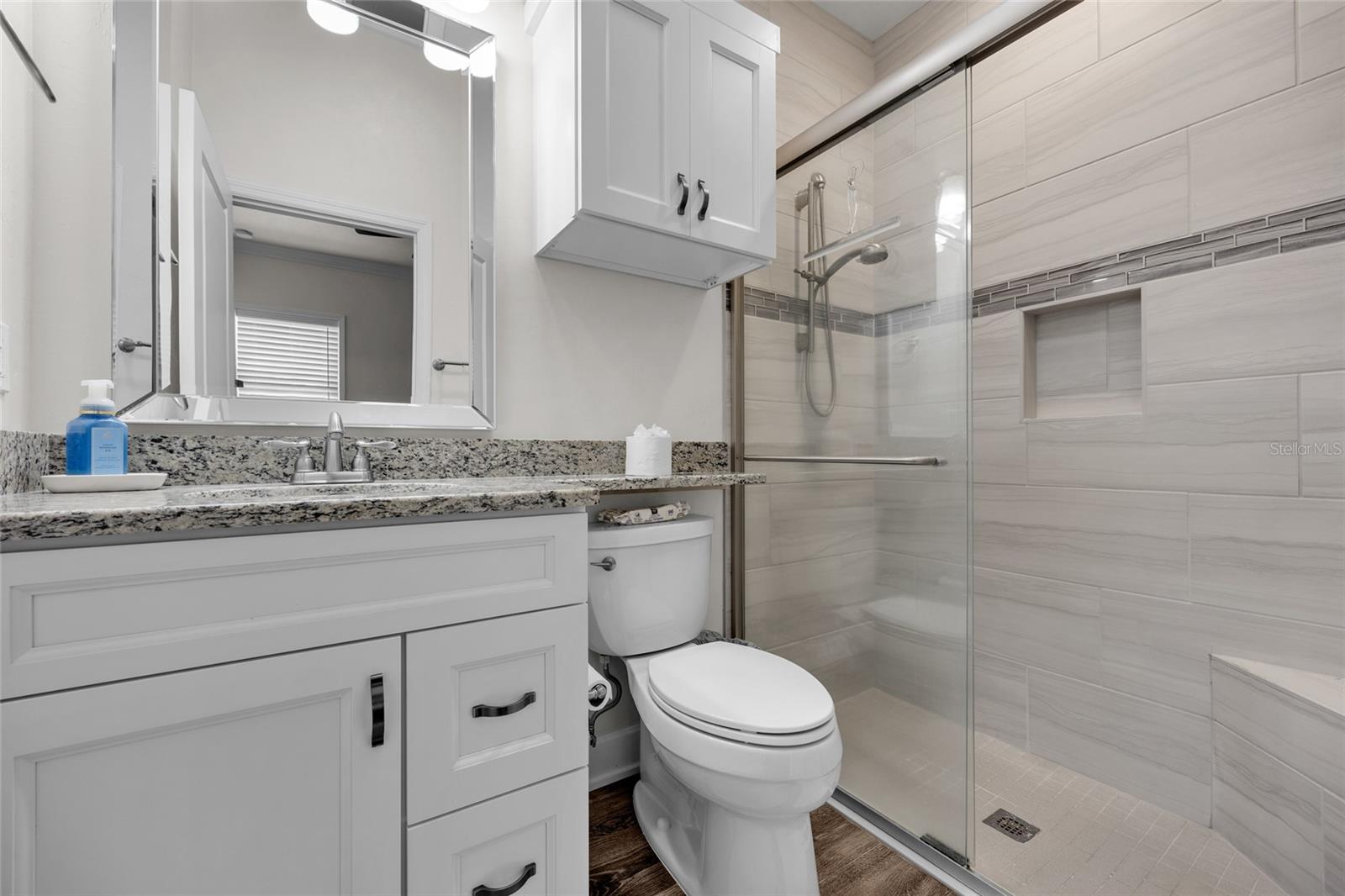 Listing photo id 21 for 13672 26th Avenue