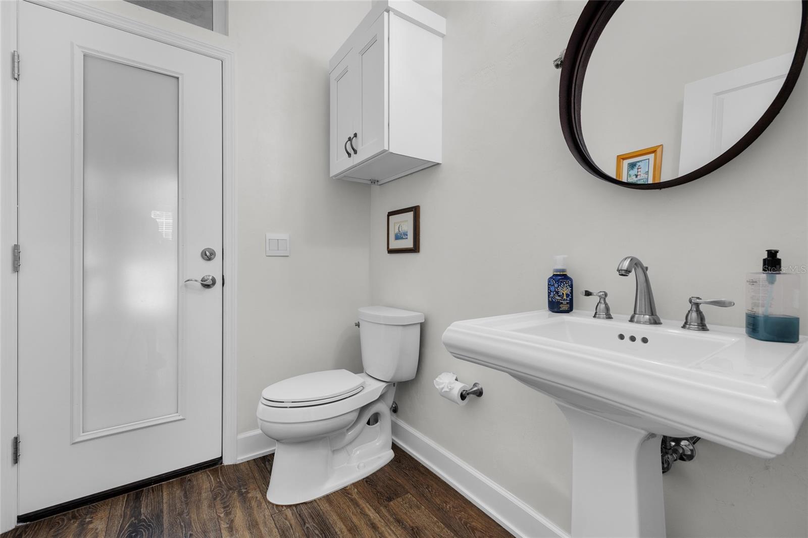 Listing photo id 23 for 13672 26th Avenue