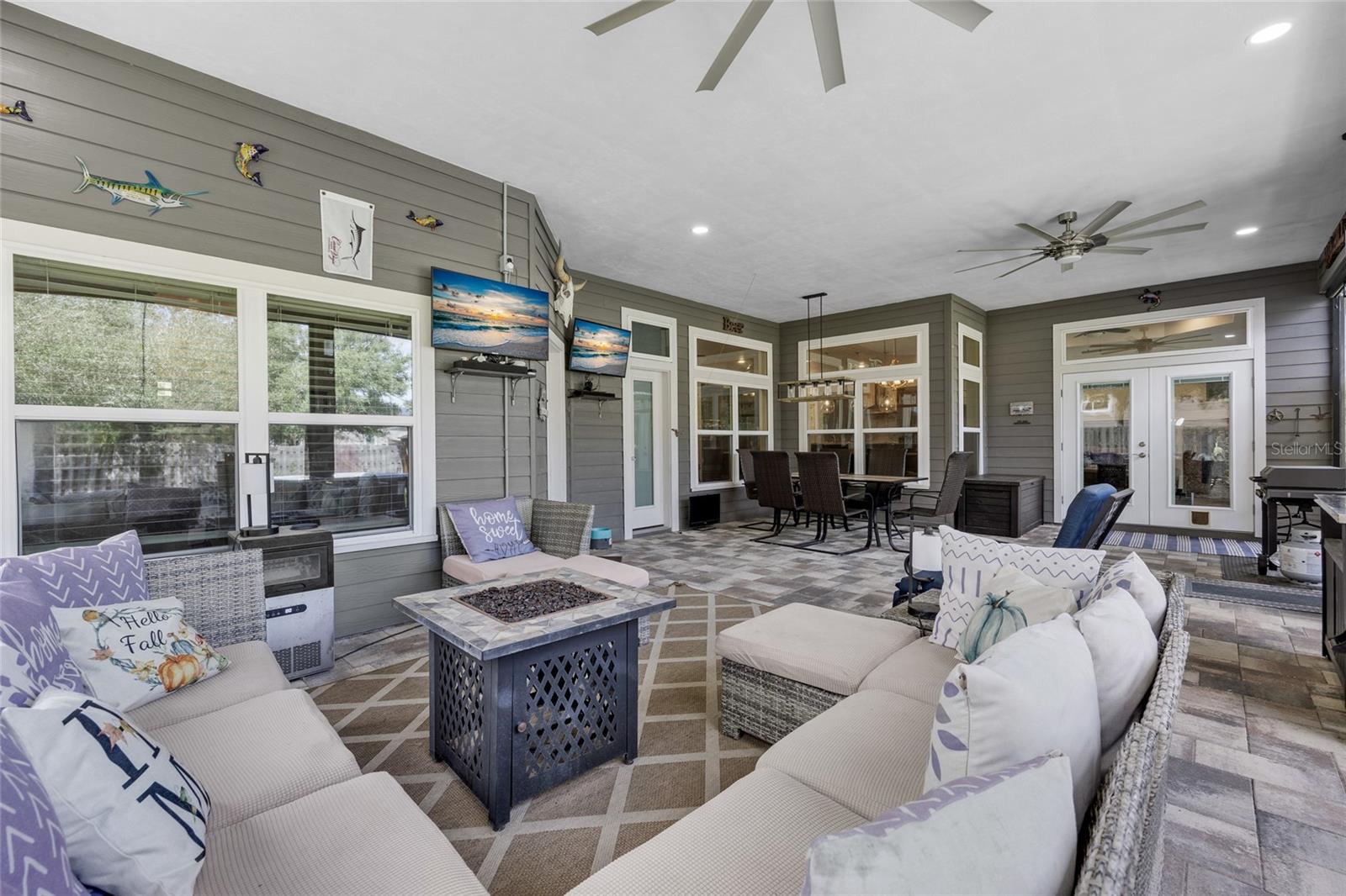 Listing photo id 26 for 13672 26th Avenue