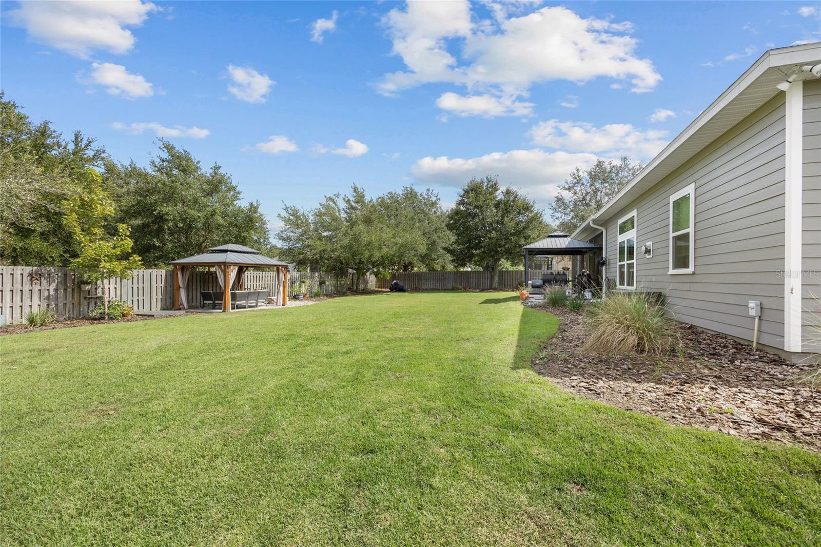 Listing photo id 28 for 13672 26th Avenue