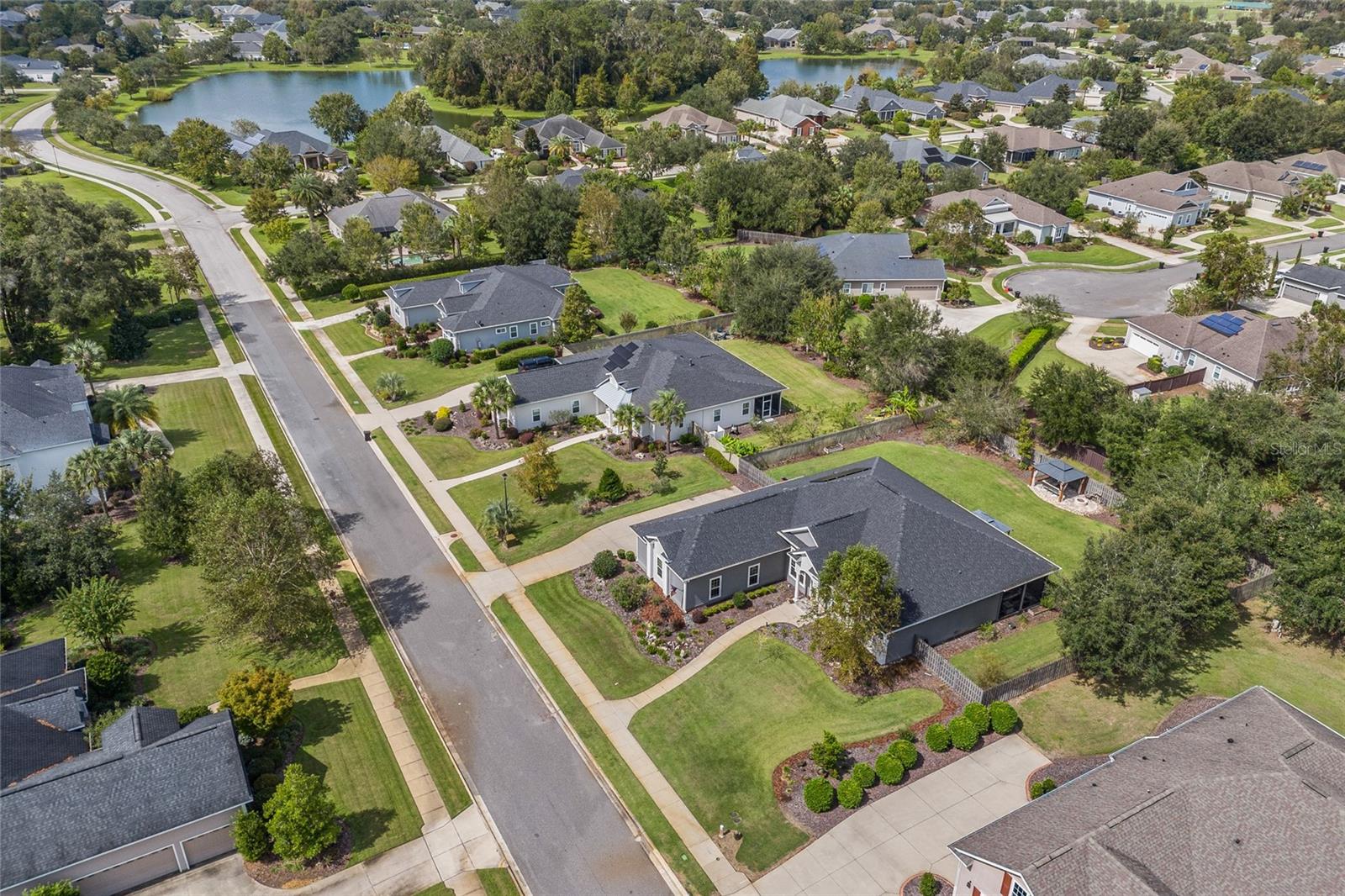 Listing photo id 37 for 13672 26th Avenue