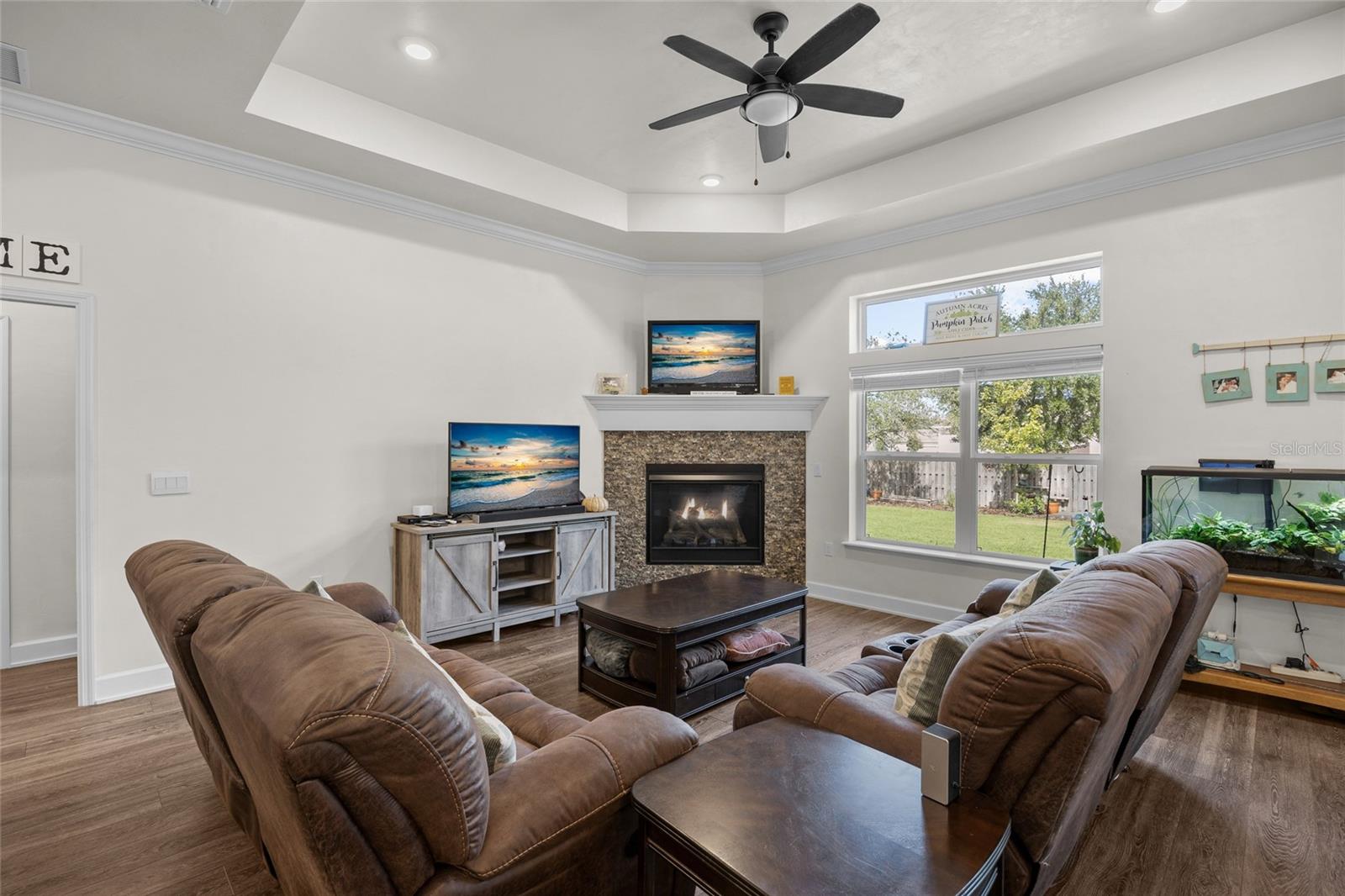 Listing photo id 5 for 13672 26th Avenue