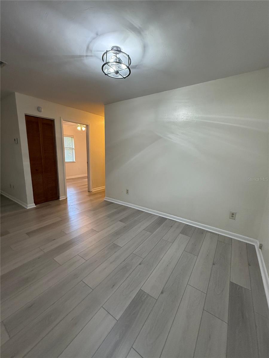 Image 14 of 41 For 15615 138th Drive