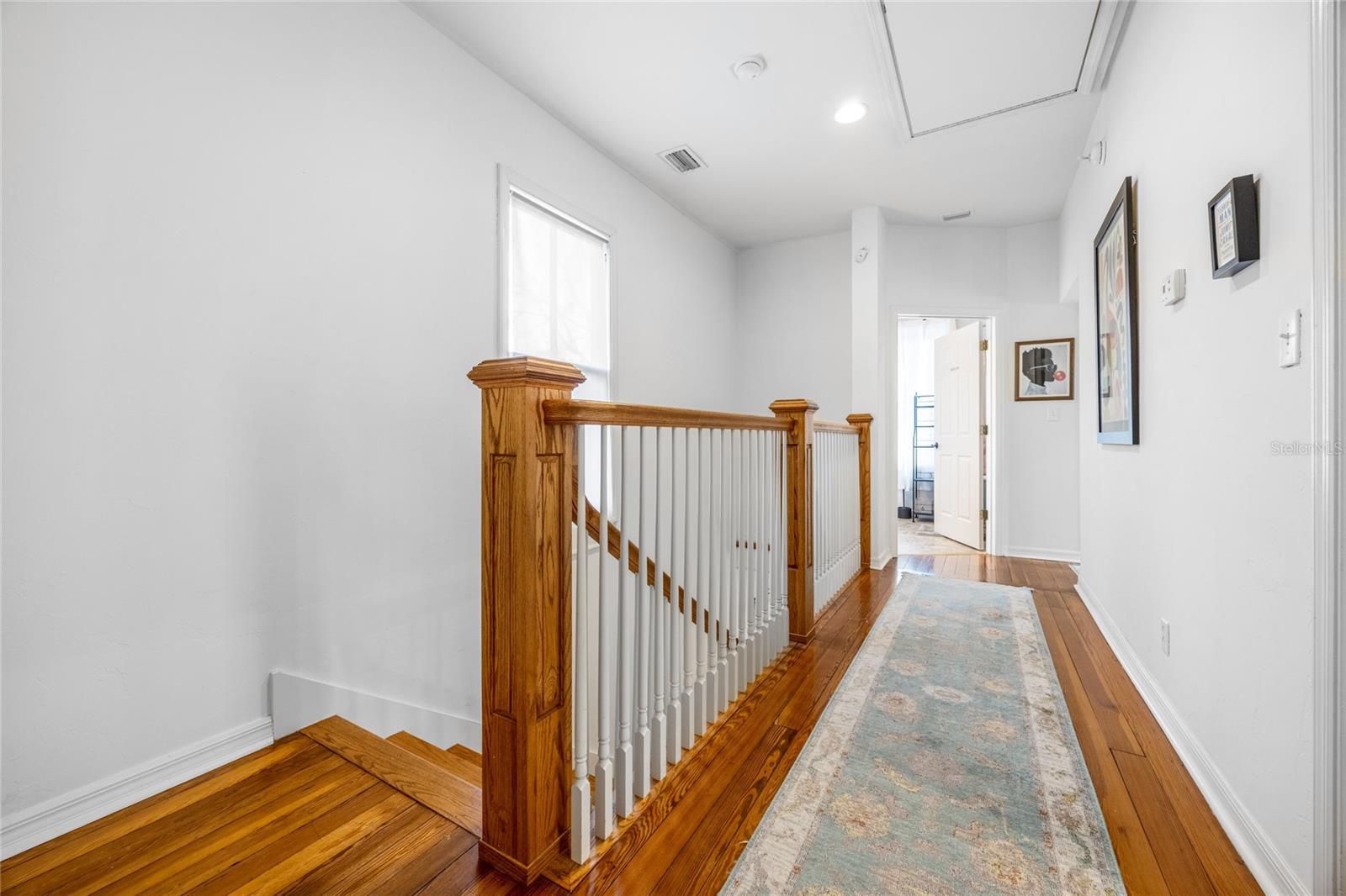 Image 34 of 63 For 728 University Avenue