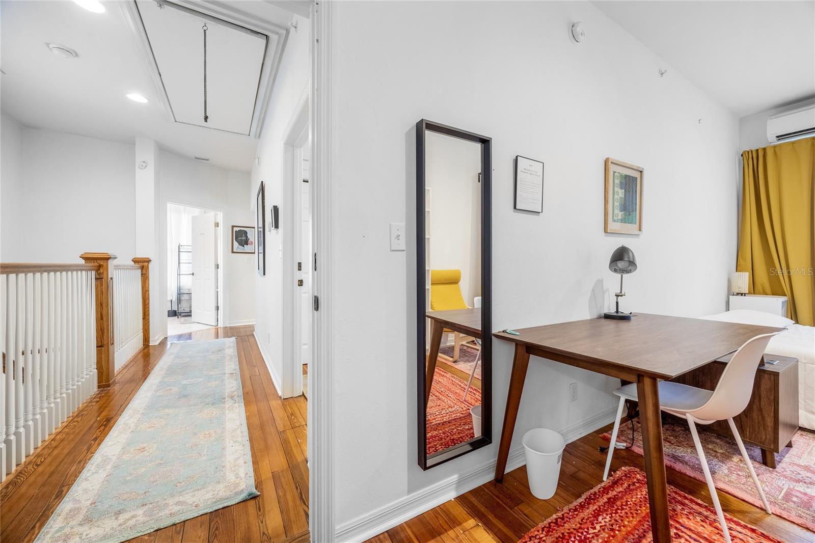 Image 46 of 63 For 728 University Avenue