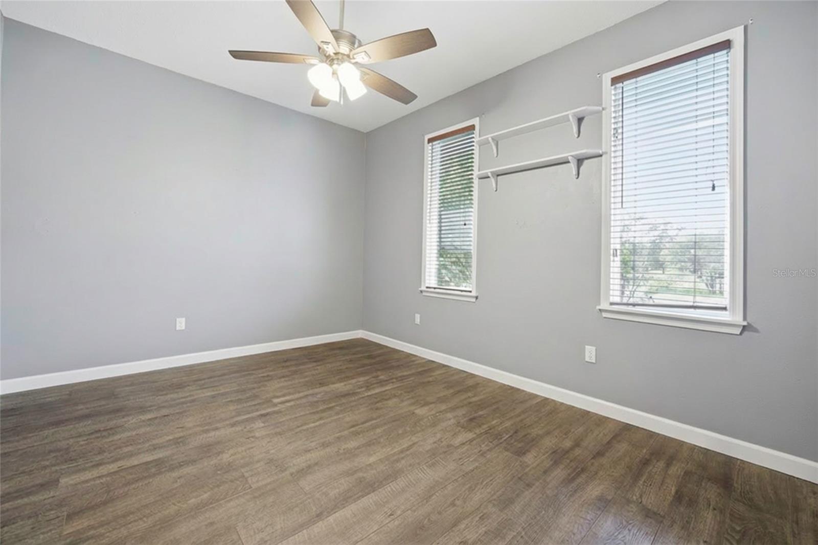 Image 12 of 59 For 10400 101st Avenue Road