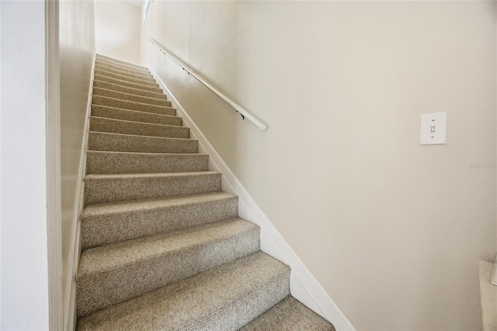 Image 21 of 59 For 10400 101st Avenue Road