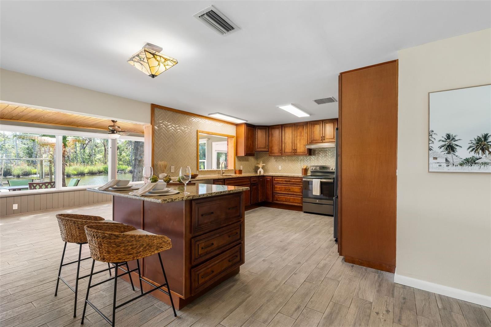 Listing photo id 7 for 900 Snug Harbor Road