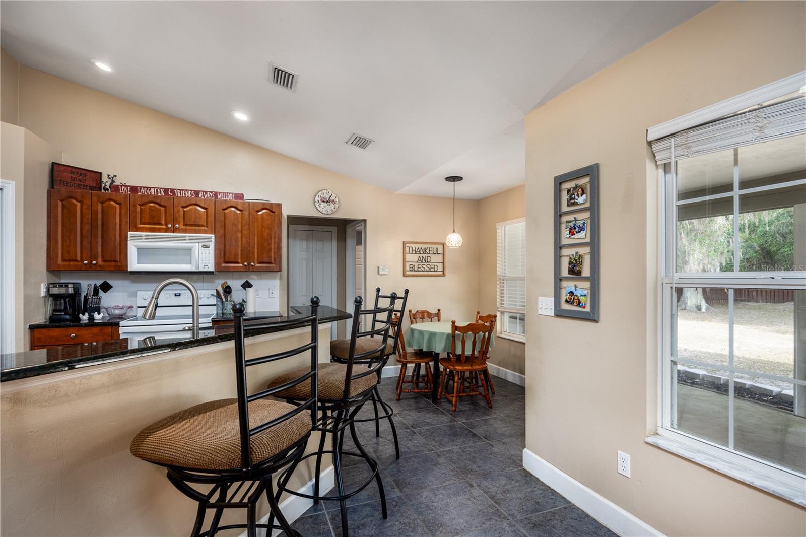 Image 13 of 60 For 23582 3rd Avenue