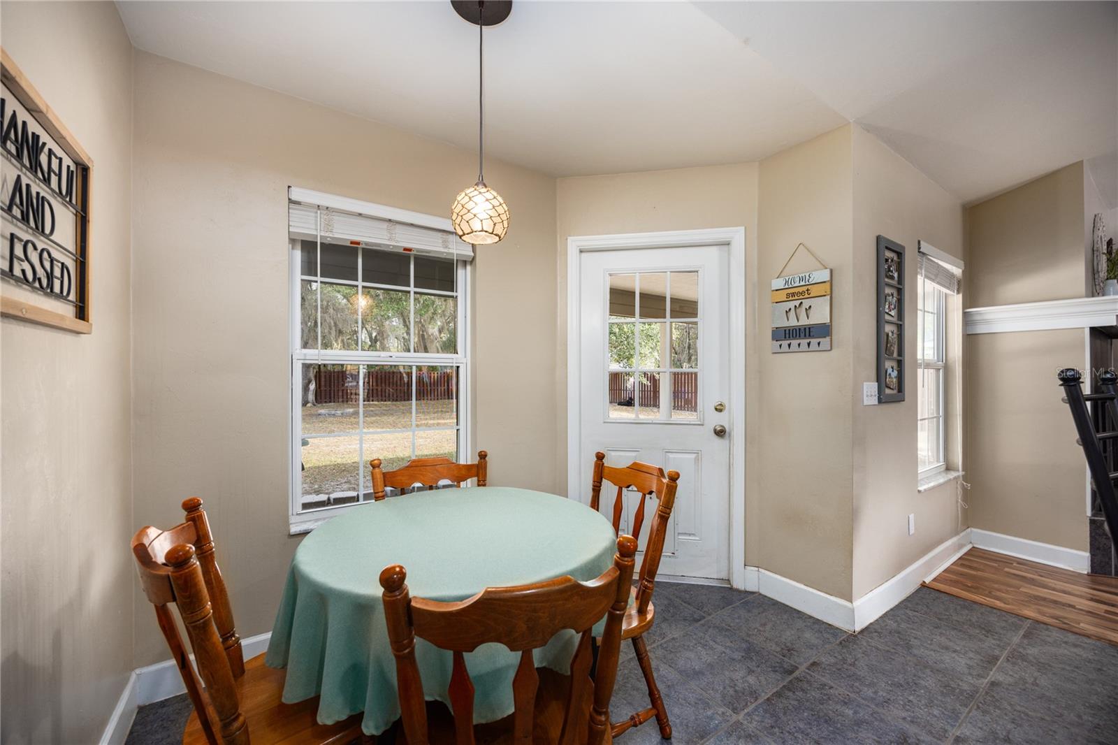 Image 14 of 60 For 23582 3rd Avenue