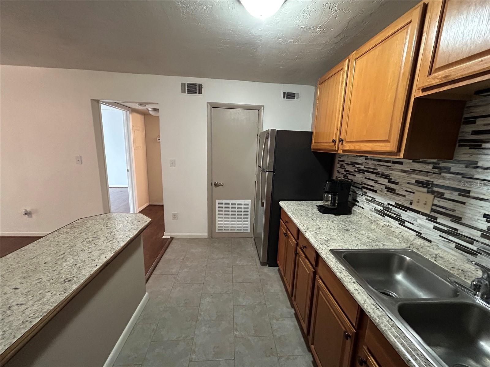 Image 4 of 12 For 1015 9th Street B-2