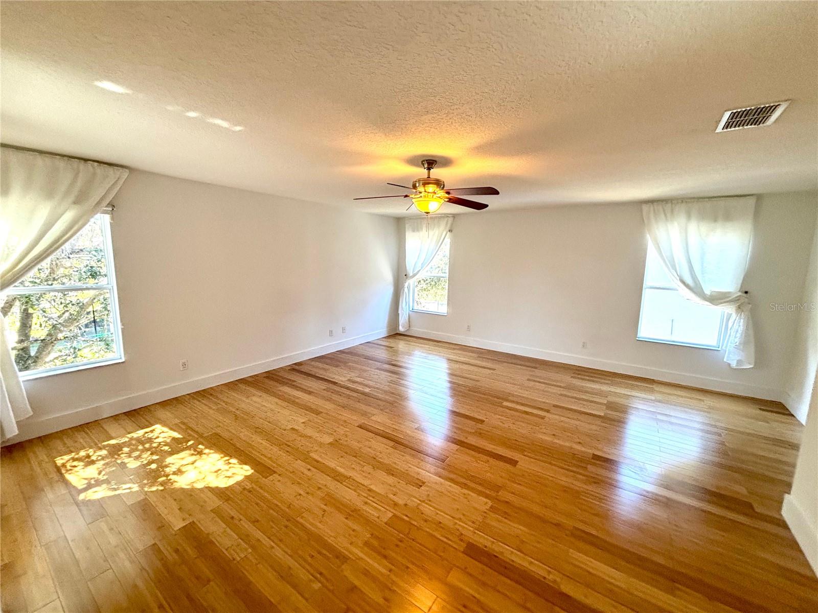 Image 13 of 32 For 10812 Tilston Point