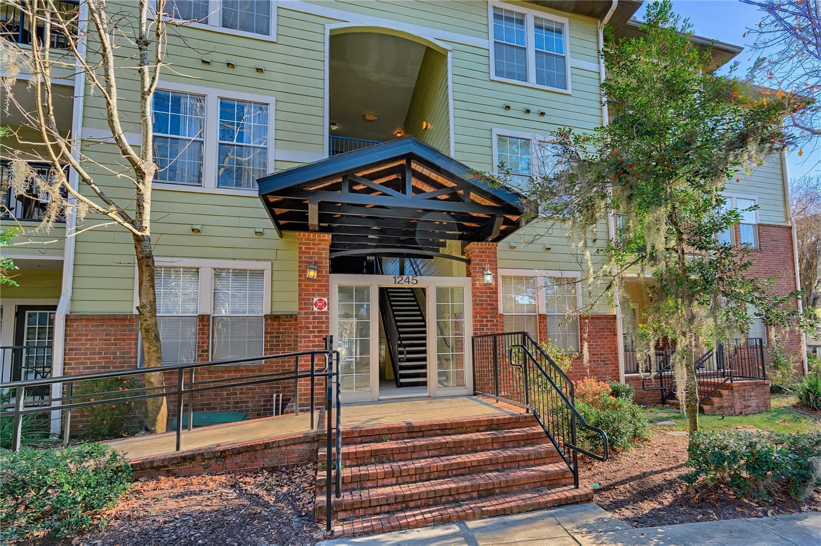 Image 2 of 20 For 1245 9th Road 201