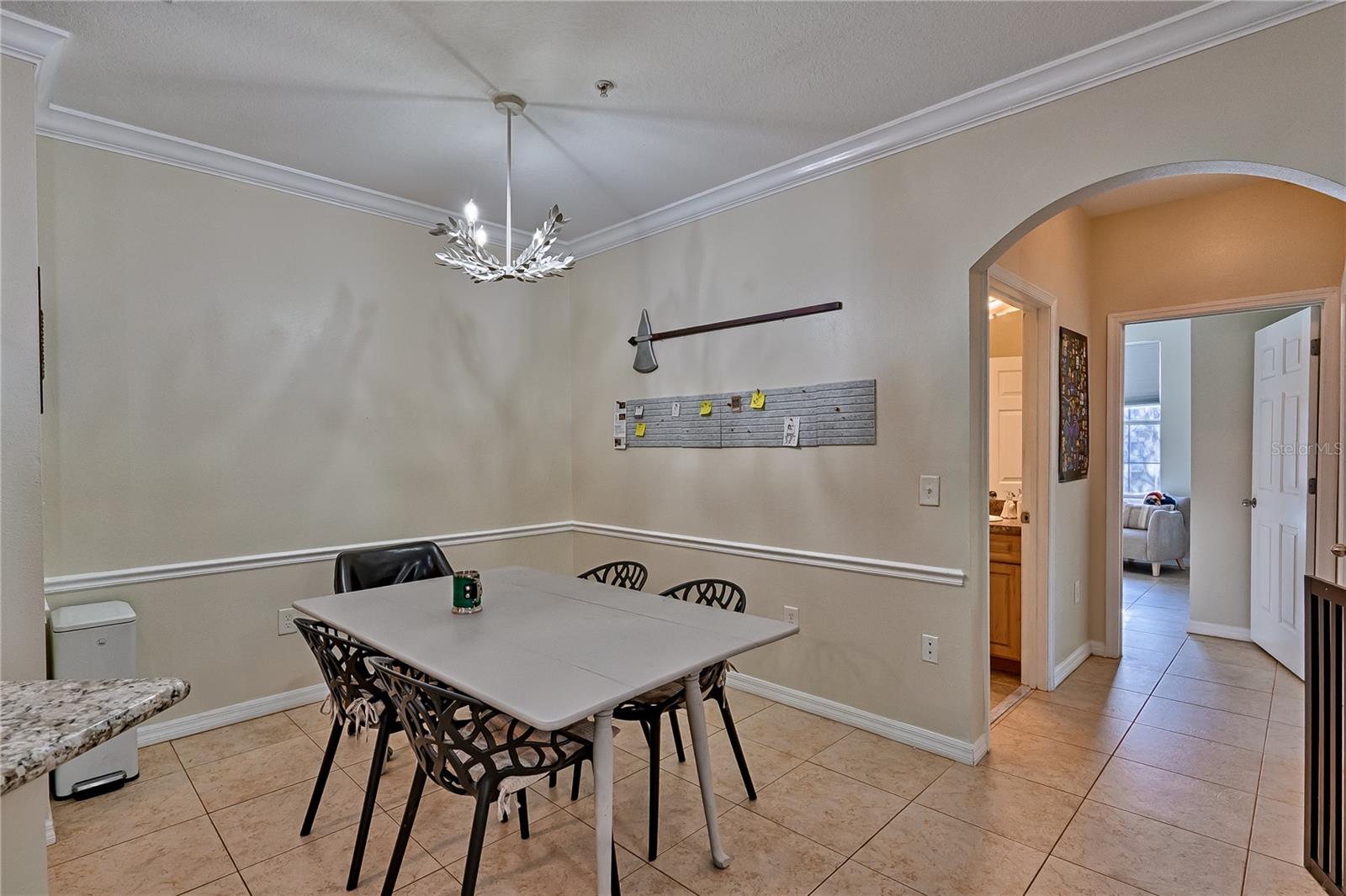 Image 8 of 20 For 1245 9th Road 201