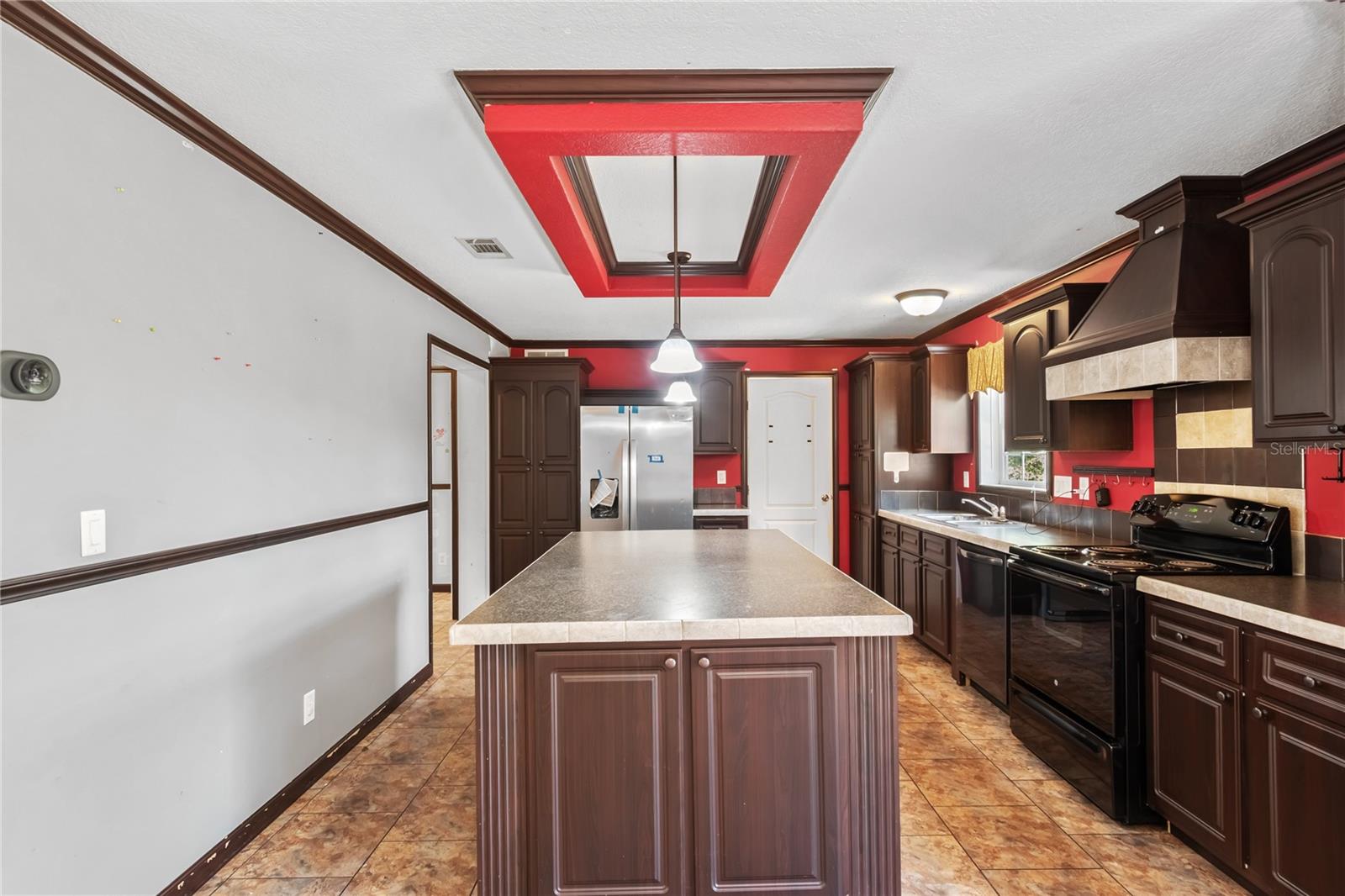 Image 15 of 33 For 20606 51st Lane