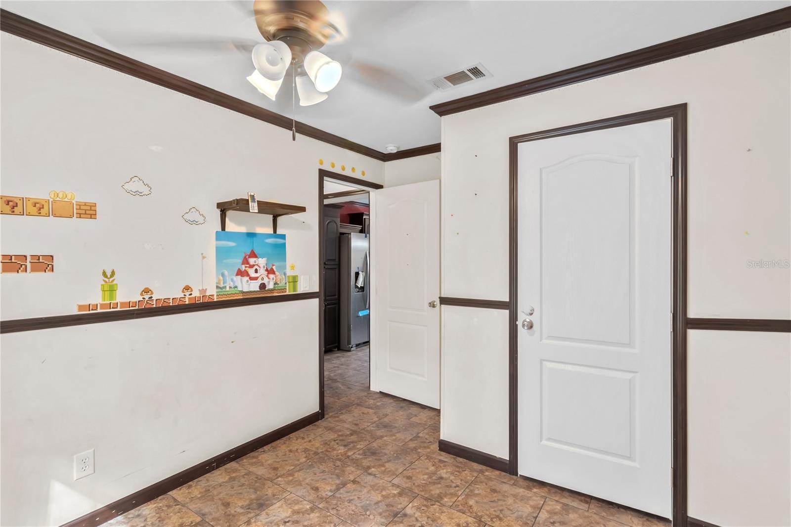 Image 27 of 33 For 20606 51st Lane