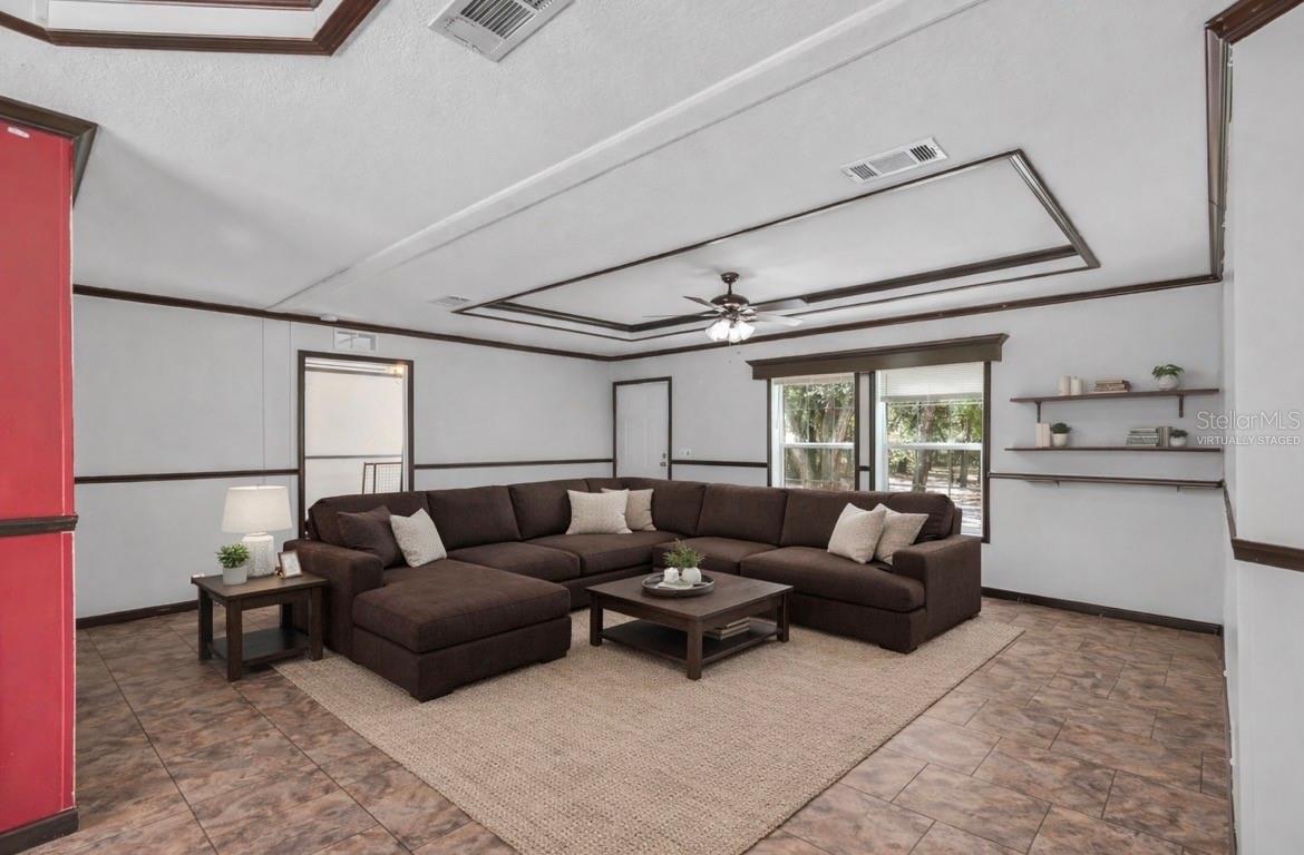 Image 9 of 33 For 20606 51st Lane