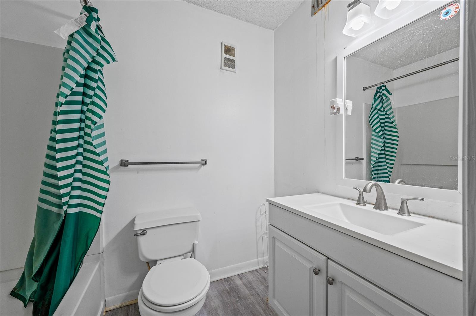 Image 15 of 22 For 3921 34th Street 208