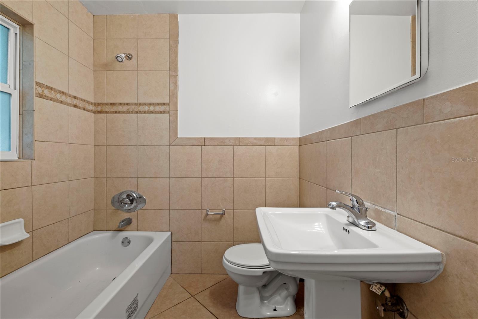 Image 12 of 20 For 123 26th Street