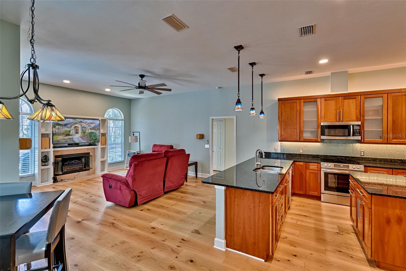 Image 5 of 65 For 10015 62nd Lane